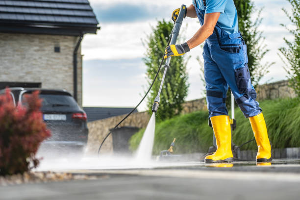 Why Choose Our Certified Pressure Washing Experts for Your Project Needs in Vista Santa Rosa, CA?